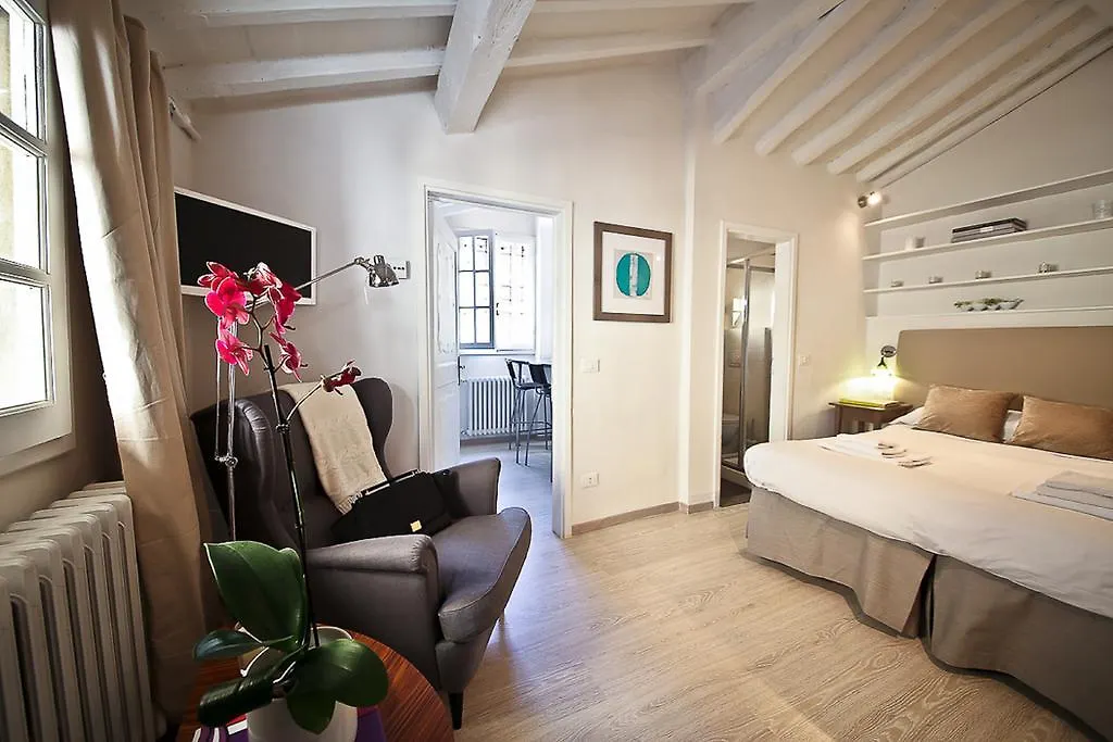 Apartments Florence Pinzochere Mansarda Ιταλία